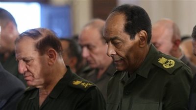 مقدمو البلاغات ضد 