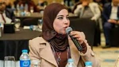 خبيرة: قطاع الأعمال يحتاج الاستعانة بفكر القطاع الخاص قبل الطرح بالبورصة