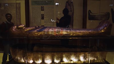 «يويا وتويا».. أيقونة المتحف المصري تتسلم الراية من توت عنخ آمون