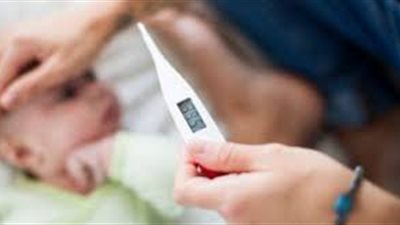 7 نصائح تساعدك في التعامل مع ارتفاع حرارة طفلك