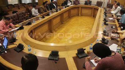 بالفيديو والصور.. انطلاق اجتماع «الثروة الداجنة» لمناقشة تثبيت أسعار الأعلاف