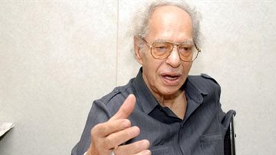 «أحمد طوغان».. وجفت الريشة