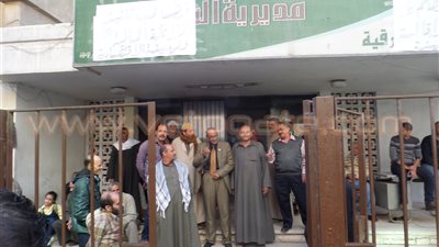 بالفيديو.. استمرار إضراب عمال «المساحة» بالشرقية