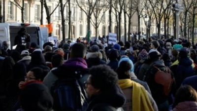 فرنسا: تظاهرات احتجاجا على ممارسة العبودية بحق مهاجرين في ليبيا