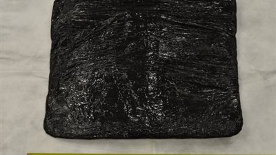 ضبط حارس أخفى كوكايين بـ700 ألف إسترليني في مطار هيثرو