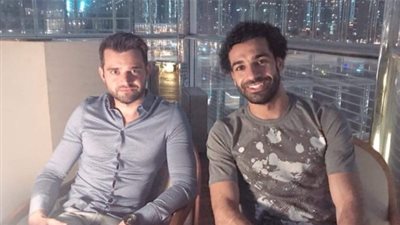 محمد صلاح يجتمع مع وكيله في دبي قبل العودة إلى ليفربول