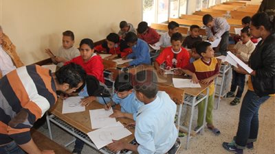 استمرار ورش الحرف التراثية في جنوب الوادي لليوم السادس (صور)