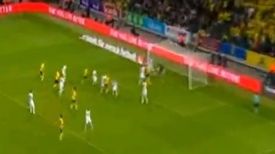 «السويد» يفوز بثنائية نظيفة أمام روسيا (فيديو)