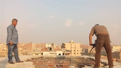 إزالة 11 برجا مخالفا في 4 مناطق بالجيزة
