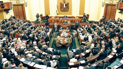 مشادة كلامية بين نائب مدنى ووكيل 