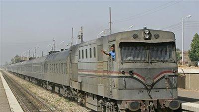 إعادة حركة القطارات إلى طبيعتها بشبرا الخيمة