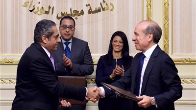 الحكومة توقع بروتوكول لإقامة منتجع سياحي بالعلمين الجديدة