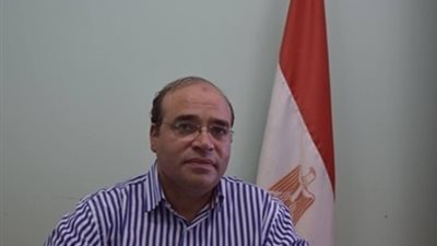 برلماني يطالب بتخصيص أماكن للعيادات الخاصة داخل المستشفيات