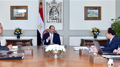 4 تكليفات من السيسي لقيادات المالية بحضور مدبولي