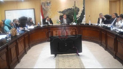 حظر إقامة مصانع خطيرة أو ملوثة للبيئة بمنطقة كوم أوشيم (صور)