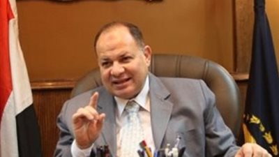 محافظ الفيوم يشارك المكفوفين احتفالهم باليوم العالمي للعصا البيضاء