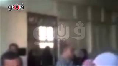 بالفيديو.. اشتباكات بين طالبات 