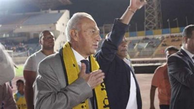 رئيس الإسماعيلي السابق يفتح النار على مجلس «عثمان» بعد هزيمة الإنتاج