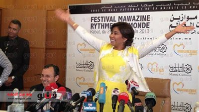 بالصور.. شيرين تنتهي من المؤتمر الصحفي وتستعد لحفل المساء