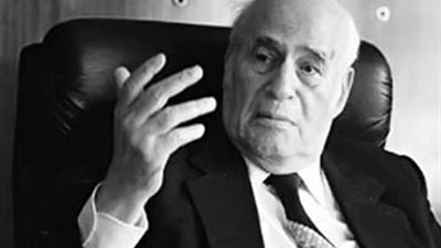 مصطفى أمين يكتب: الشعب يصدر حكمه