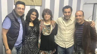 ياسمينا المصري تبدأ بروفات «الثانية في الغرام» (صور)