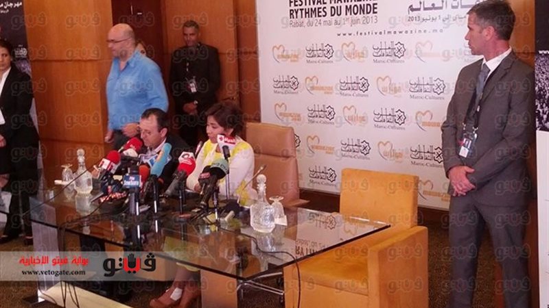 الفنانة شيرين عبد