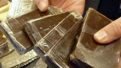 تفاصيل سقوط «زيزو» وبحوزته 24 طربة حشيش في المنيا