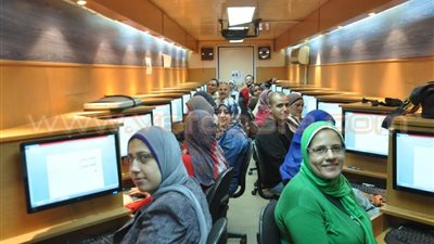 محافظ الجيزة: دورات تدريبية لرفع كفاءة العاملين بالمحليات