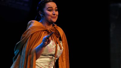 «فابريكا» تبدع بأغاني أفلام «ديزني» (صور)