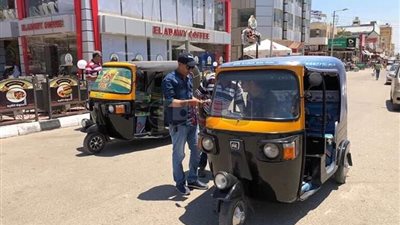 أهالي جمصة: المدينة بلا «سرفيس» وتسعيرة الـ«توك توك» من 15 لـ20 جنيها