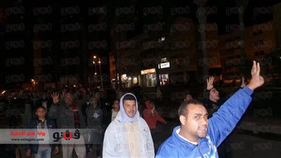 أنصار الإرهابية يتظاهرون بـ 