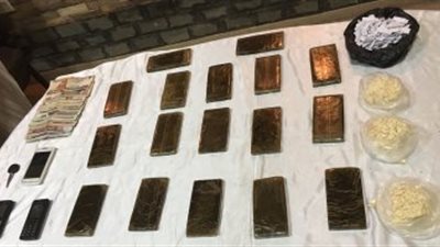 حكاية «ديلر الفول».. «سامح» وضع المخدرات في «الساندوتشات» ووزعها على عملائه.. المتهم اشترى بأمواله ذهبا لوالدته.. واعترف أمام المحكمة: «هي مرة واحدة اللي بيعت فيها م