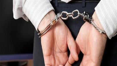 ضبط مدير شركة بتهمة النصب على الشباب والاستيلاء على 70 ألفا مقابل تسفيرهم