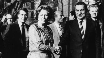 وثائق سرية: مصر حذرت بريطانيا من مؤامرة لاغتيال مبارك في لندن