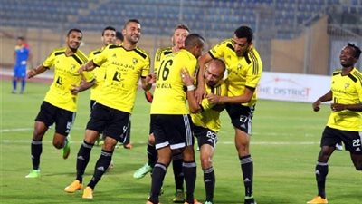 وصول لاعبي دجلة إلى الفيوم استعدادا لمواجهة المقاصة