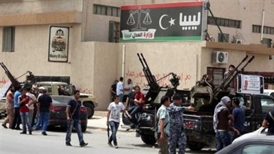 اغتيال رئيس المجلس المحلي بمدينة ليبية وإصابة 2 من مرافقيه