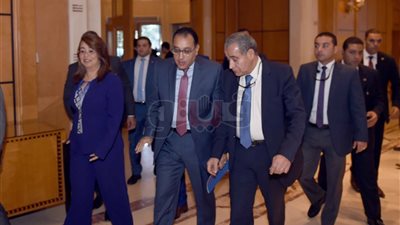 كيف تواجه الحكومة الزيادة السكانية؟.. اقتصار الدعم النقدي على طفلين فقط بـ«تكافل وكرامة».. توفير وسائل منع الحمل بالمجان.. إنشاء عيادات لتنظيم الأسرة بالصعيد.. وحملات توعوية بجميع المحافظات