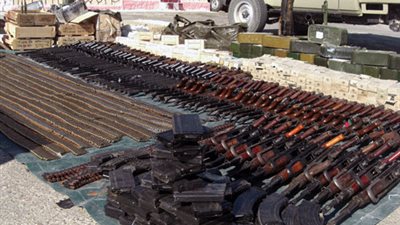 ضبط 726 سلاحًا و5ر4 ملايين طلقة و8 بؤر إجرامية و30 سيارة فى 48 ساعة