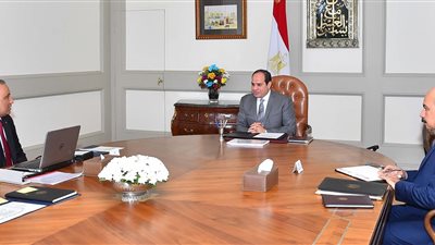 أسبوع رئاسي مكثف.. السيسي يفتتح مؤتمر التنوع البيولوجي.. يتقدم الجنازة العسكرية للعميد النعماني.. يدعو لتحرير التجارة البينية الأفريقية.. يكلف بالالتزام بتنفيذ برنامج الإصلاح الاقتصادي والتصدي للفساد