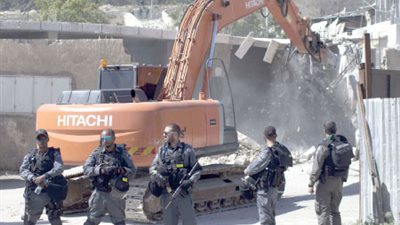 إسرائيل تواصل هدم مبان فلسطينية فى الضفة والقدس