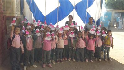 تلاميذ مدرسة الكاثوليك بقنا يحتفلون بالمولد النبوي (صور)