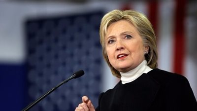 هيلاري كلينتون: ترامب استغل مخاوف الأمريكيين بشأن قضايا العرق والهوية
