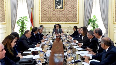 اقتصادية الحكومة تبحث زيادة الاعتماد على المنتج المحلي