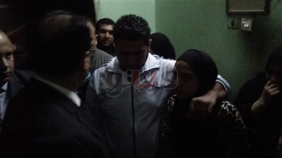 محافظ الدقهلية يقدم العزاء لأسرة المسعف شهيد الروضة (فيديو وصور)