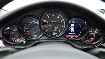 بالصور.. بورش باناميرا 4 بلاتينوم