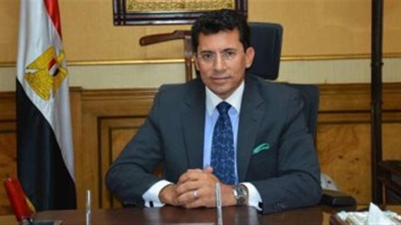 الدكتور أشرف صبحى