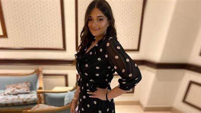 بعد فقدان وزنها.. إطلالات لـ ملك أحمد زاهر أثارت إعجاب الجمهور