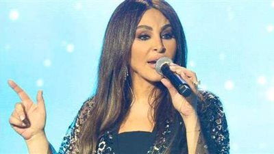 إطلالة مختلفة لـ«إليسا» في حفل الرياض بعد عملية التجميل الأخيرة| صور