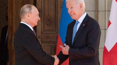 هدية من طراز خاص من بايدن للرئيس الروسي.. تعرف عليها