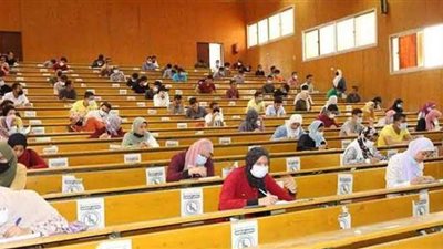 2854 طالبا يؤدون الامتحانات بجامعة جنوب الوادي